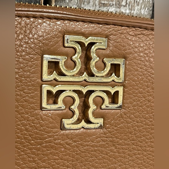 TORY BURCH Brown Leather Zip Around Wallet - Picture 2 of 10